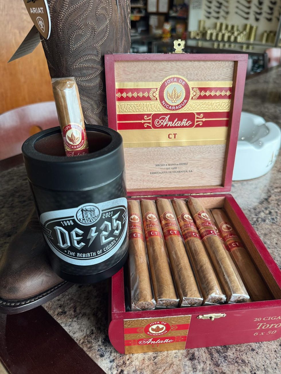 Smoky’s Tobacco and Cigars